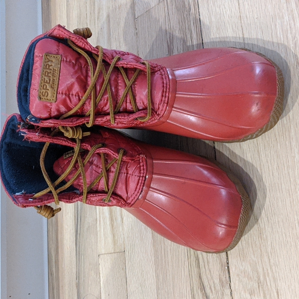 Sperry Saltwater Quilted Rain Boots